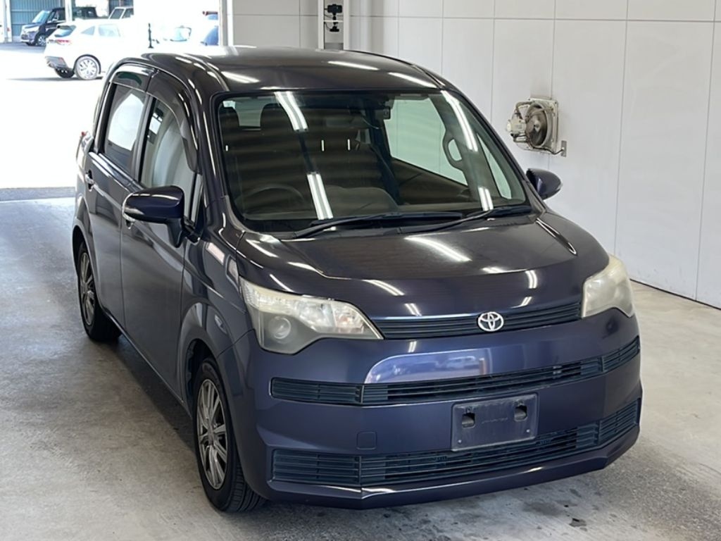 TOYOTA SPADE