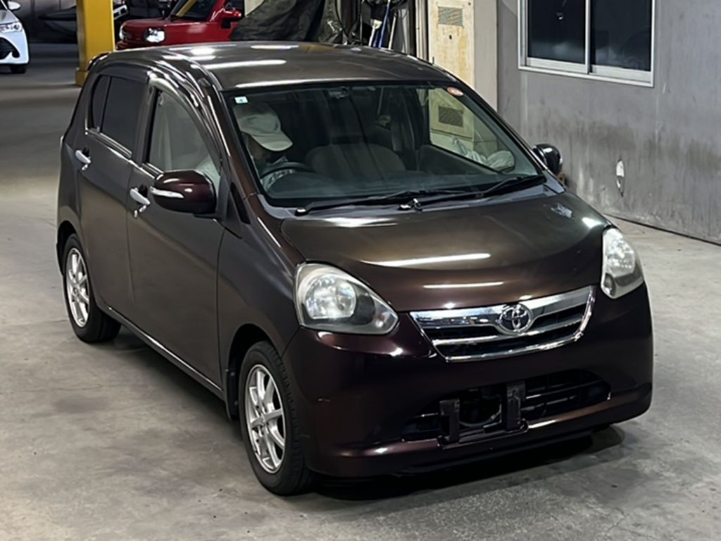TOYOTA PIXIS EPOCH