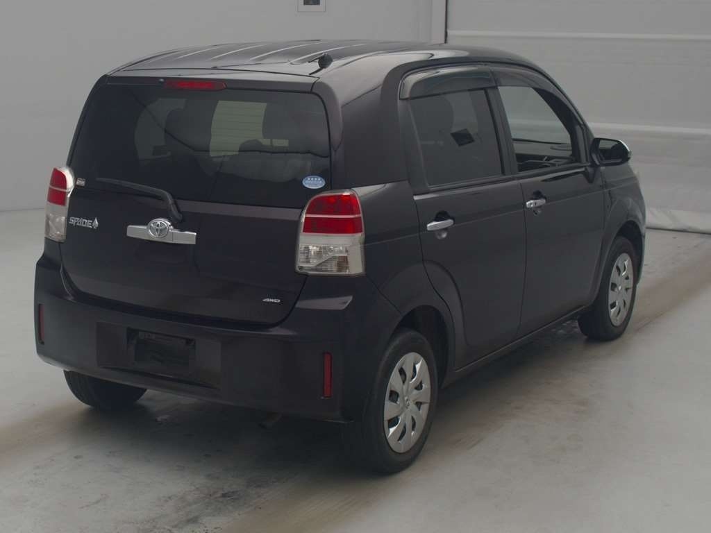 TOYOTA SPADE