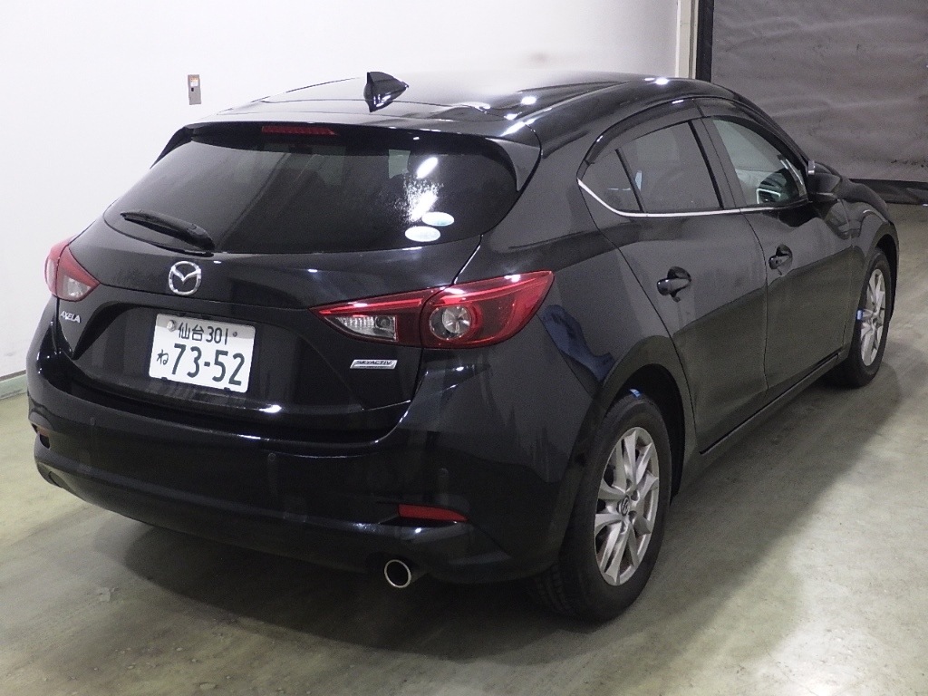 MAZDA AXELA