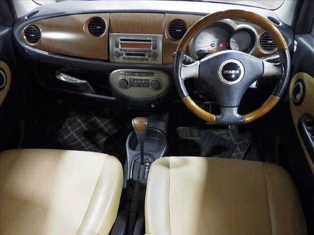 DAIHATSU MIRA GINO