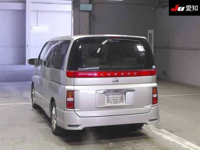 NISSAN ELGRAND