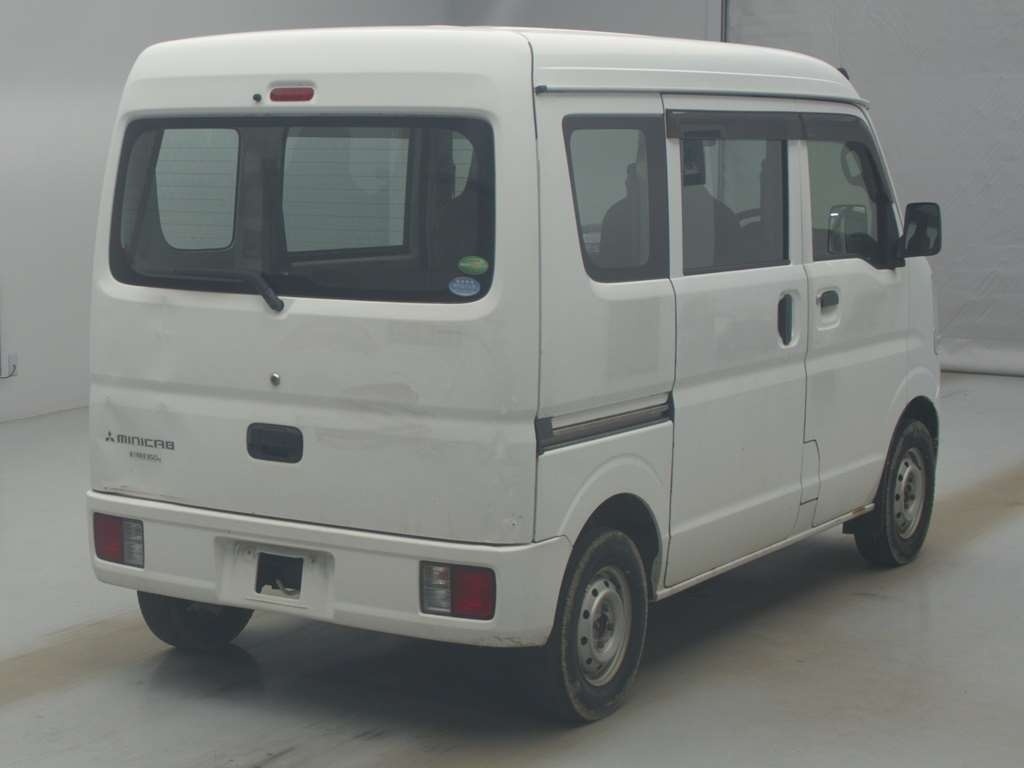 MITSUBISHI MINICAB