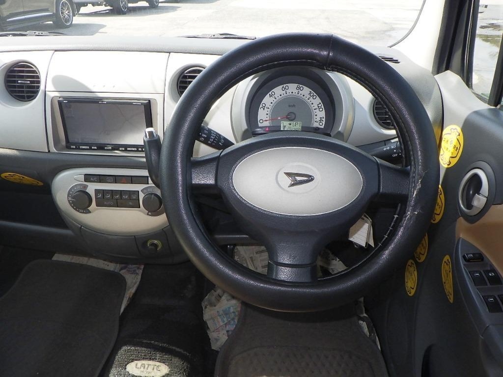 DAIHATSU MOVE LATTE