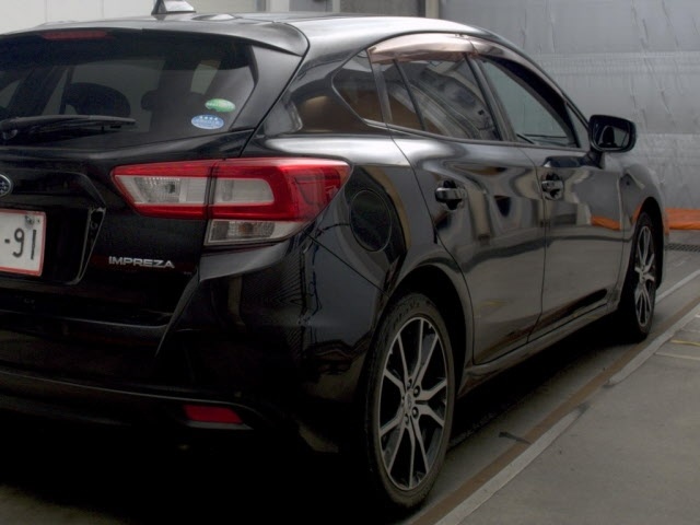 SUBARU IMPREZA