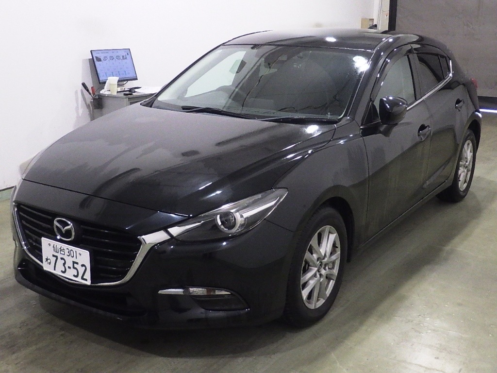 MAZDA AXELA