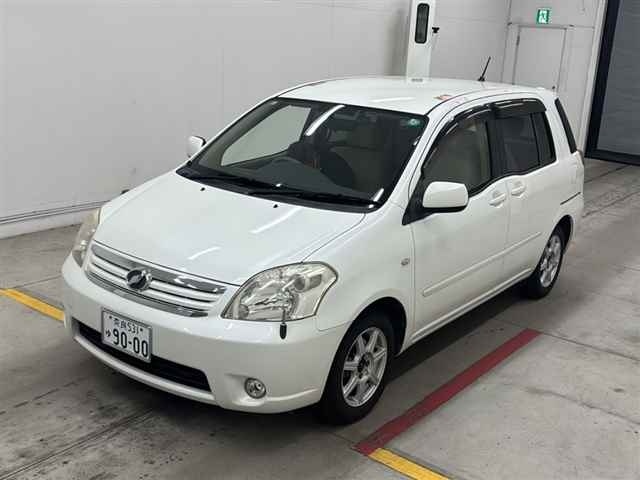 TOYOTA RAUM