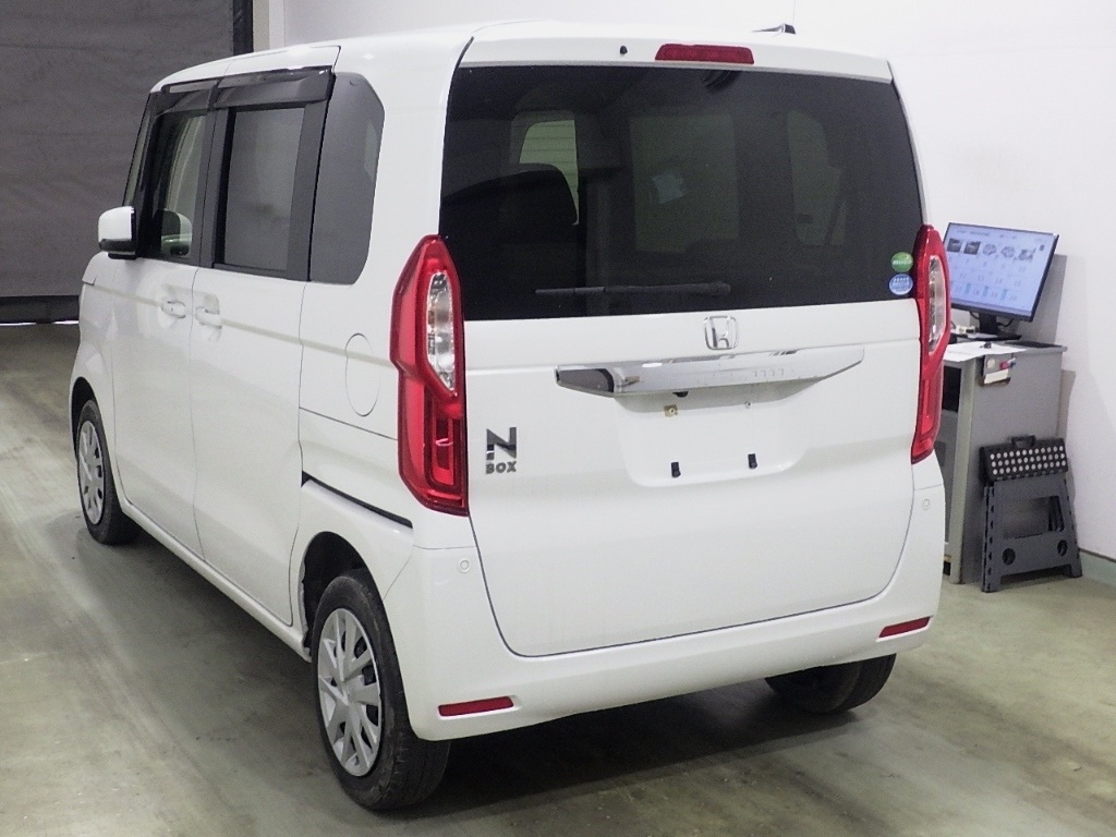 HONDA N-BOX