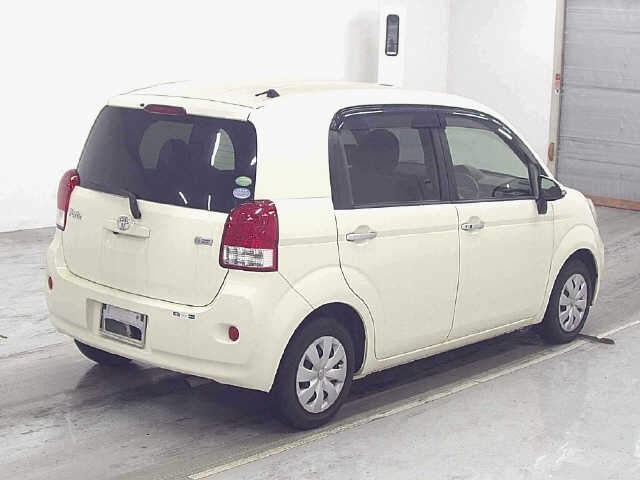 TOYOTA PORTE