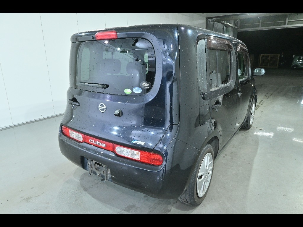 NISSAN CUBE