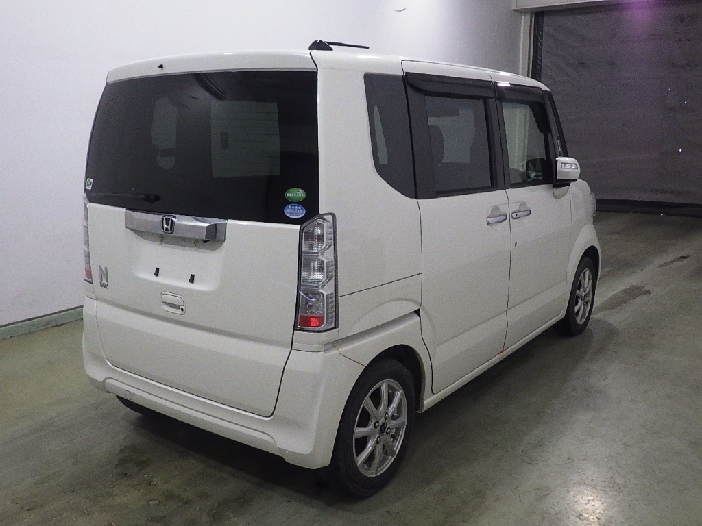 HONDA N-BOX