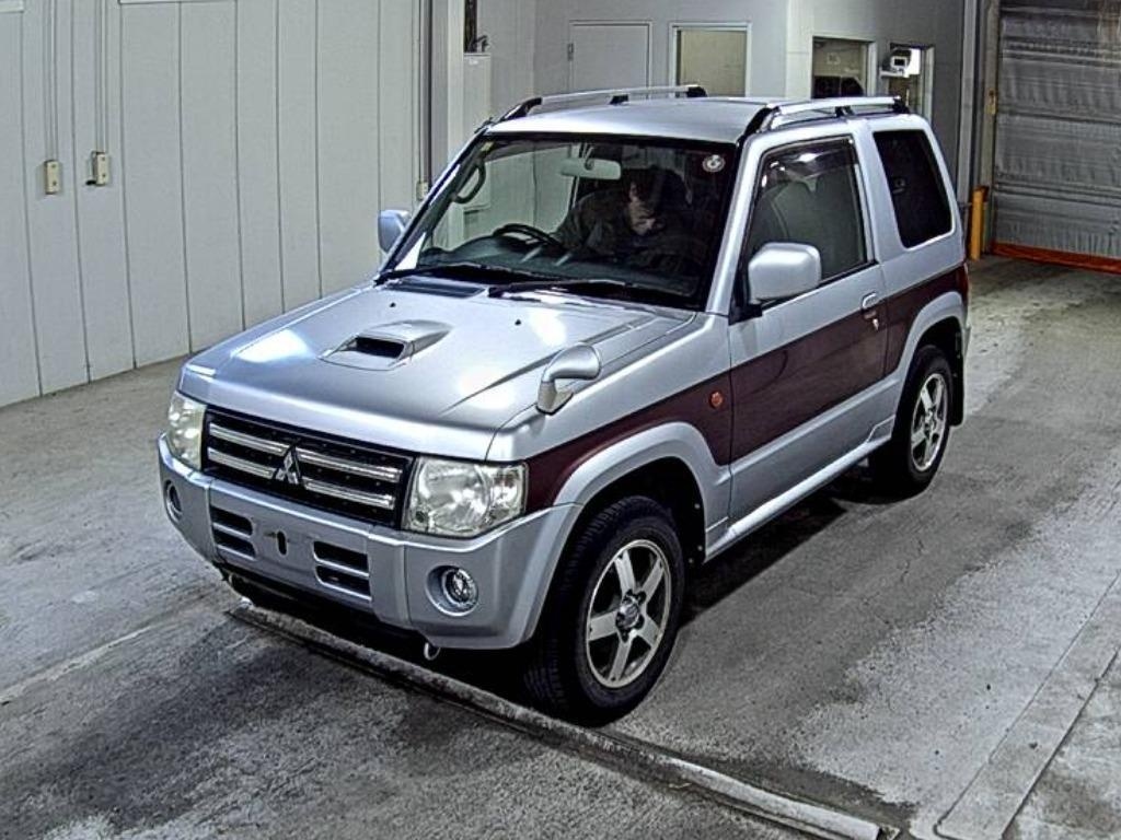 MITSUBISHI PAJERO MINI