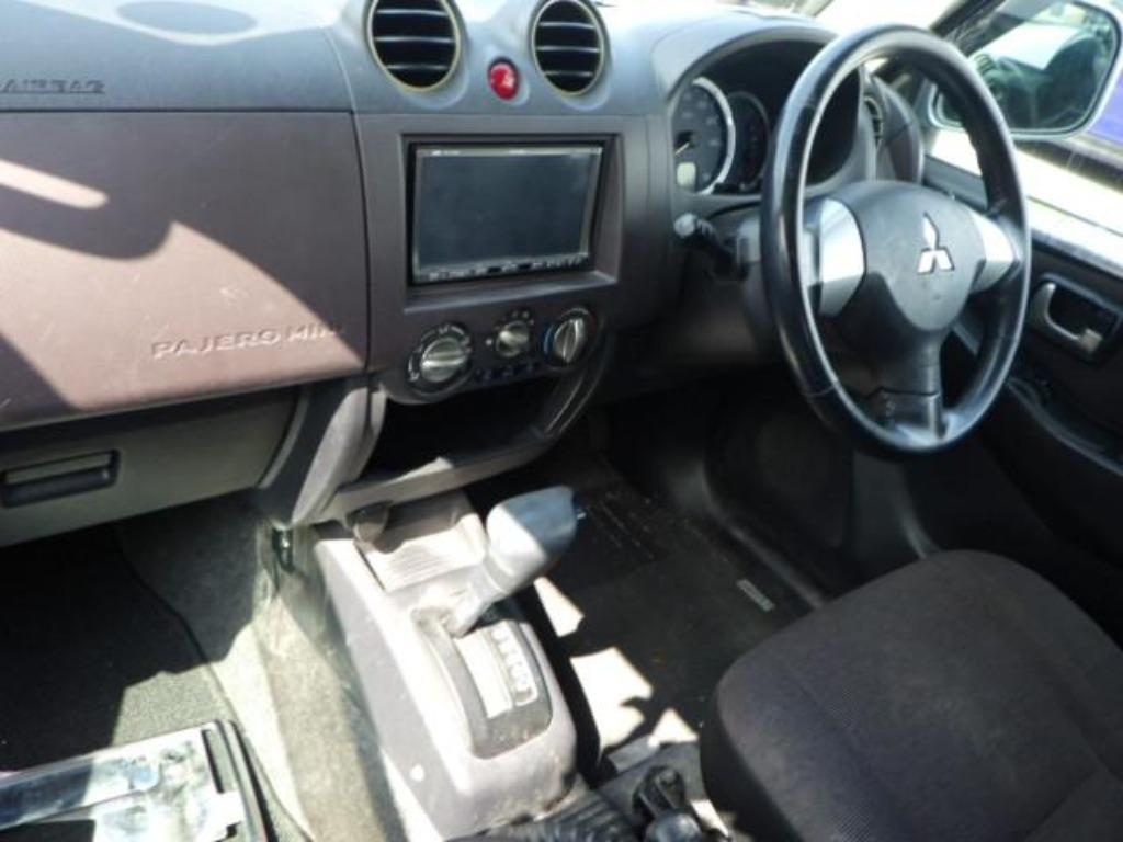 MITSUBISHI PAJERO MINI