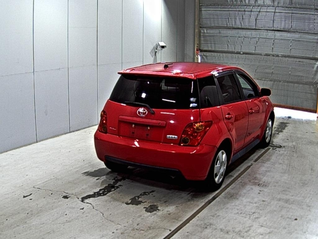 TOYOTA IST