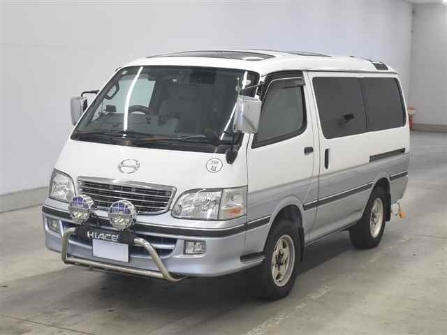 TOYOTA HIACE