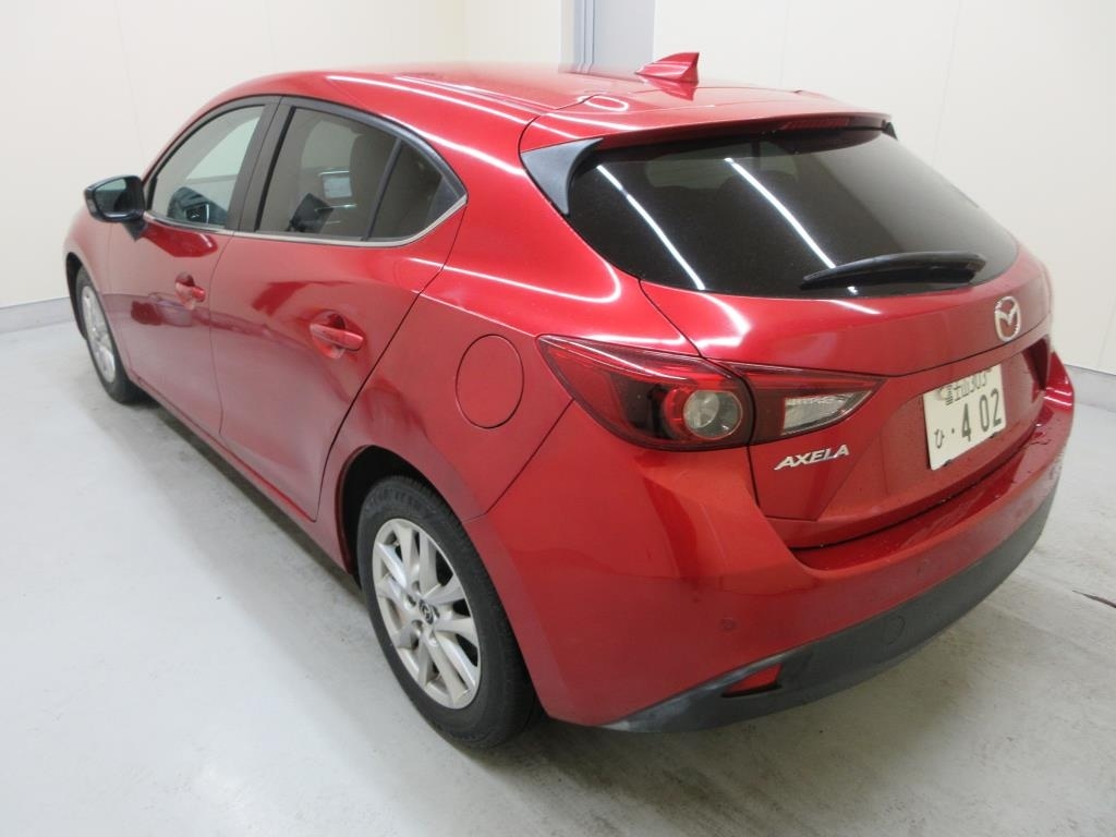 MAZDA AXELA