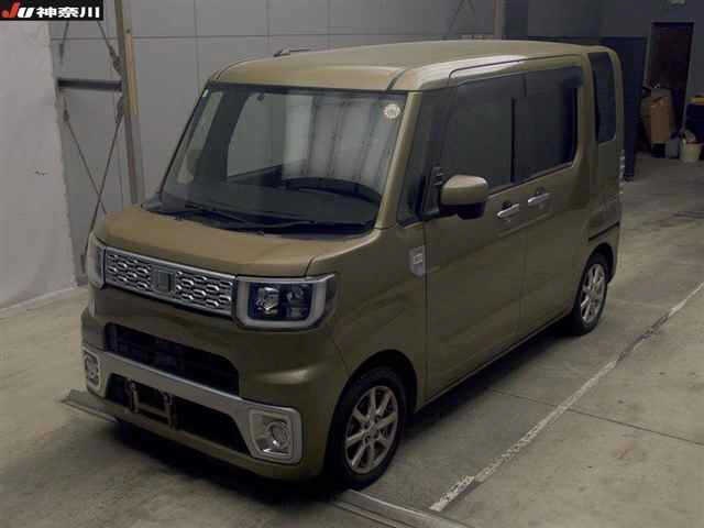 DAIHATSU WAKE