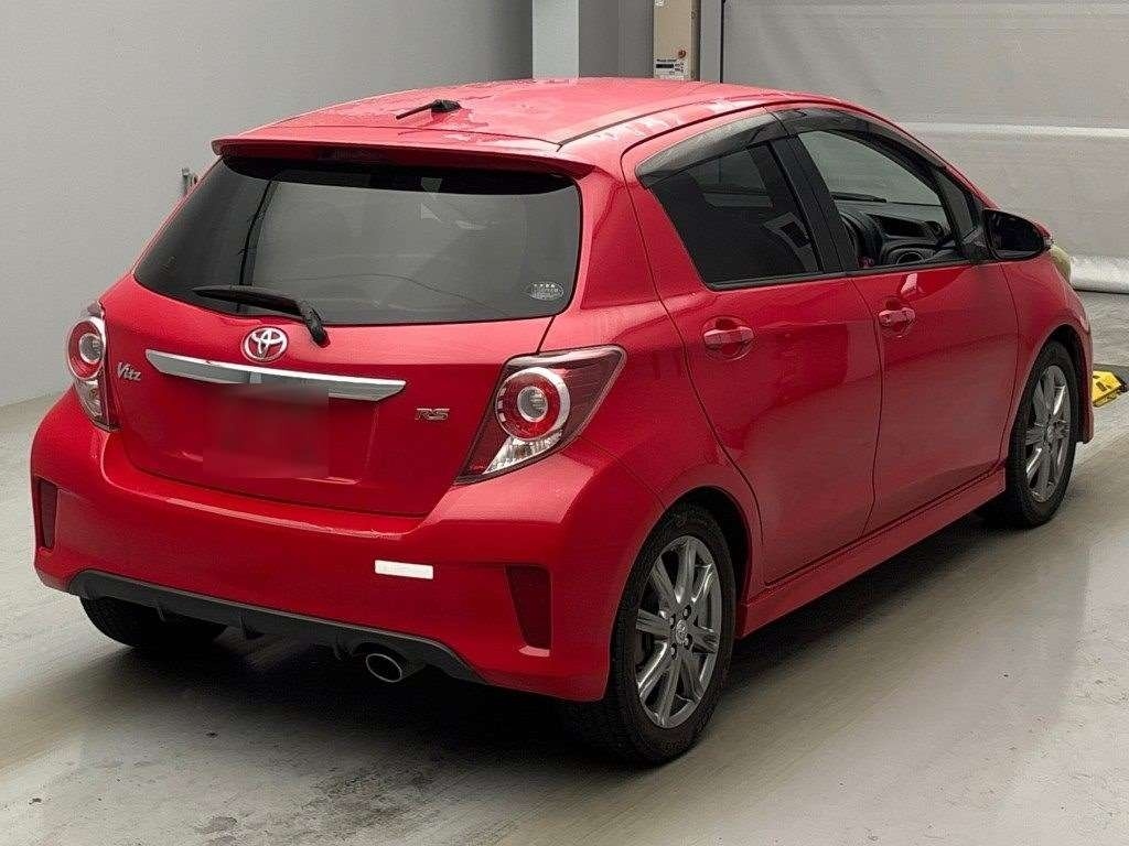 TOYOTA VITZ