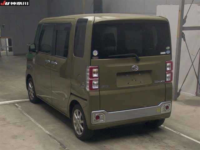 DAIHATSU WAKE