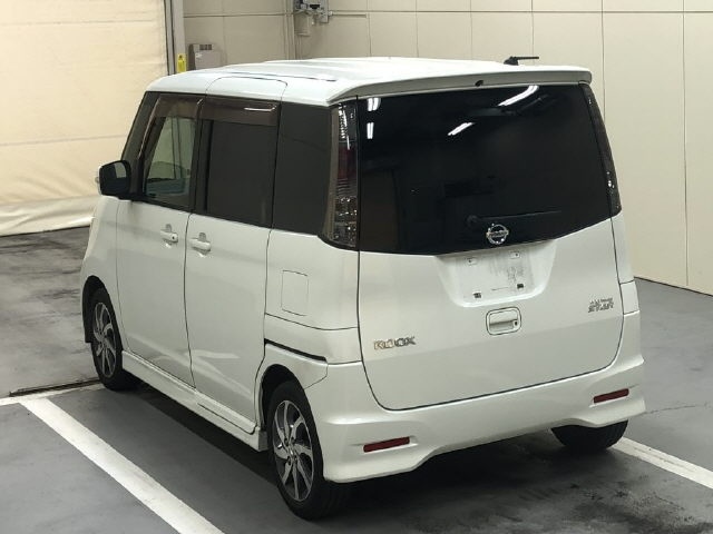 NISSAN ROOX