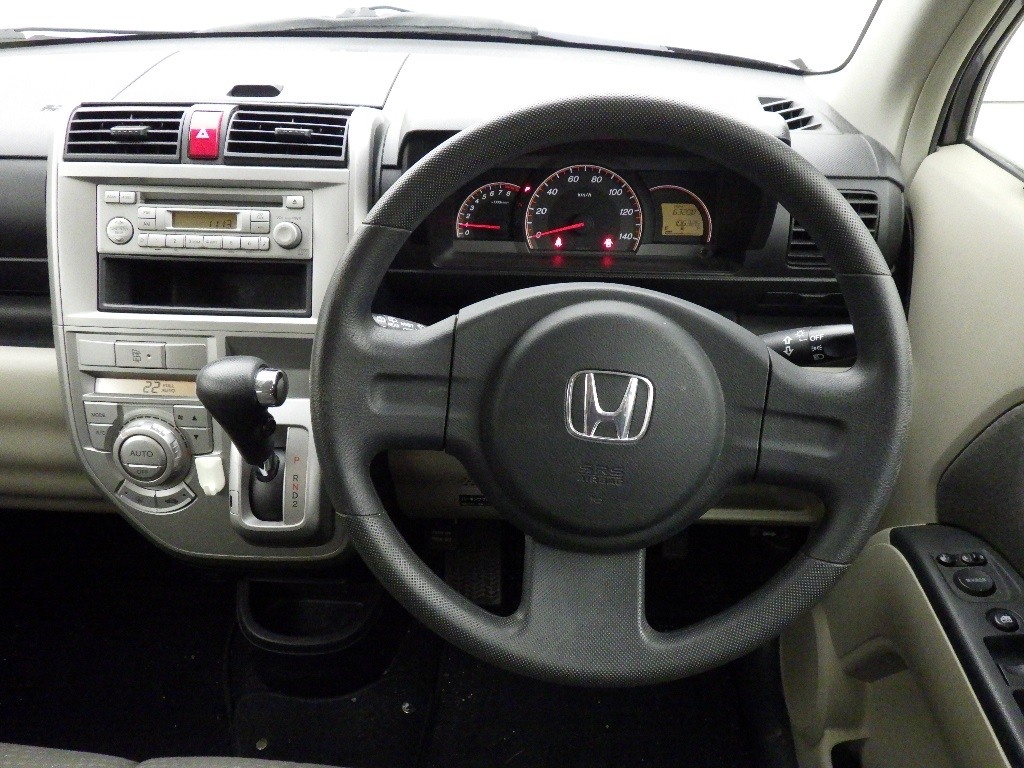 HONDA ZEST
