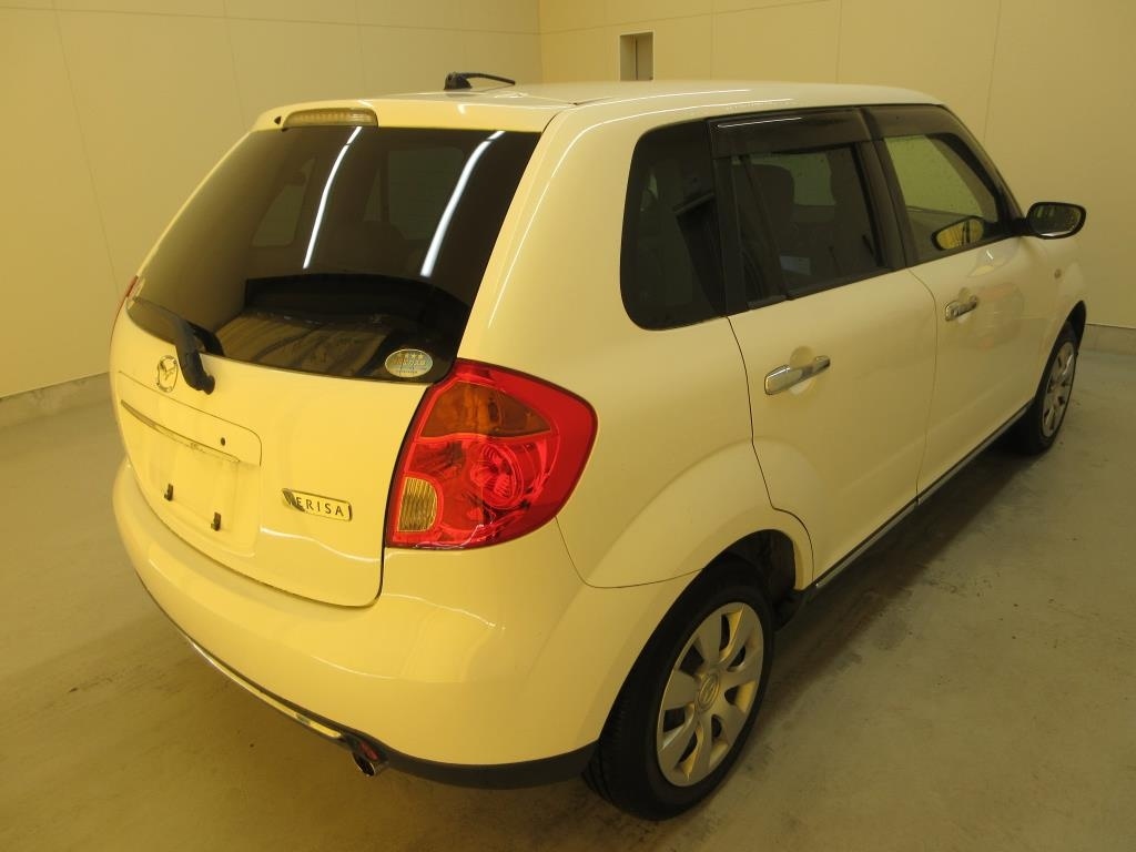 MAZDA VERISA