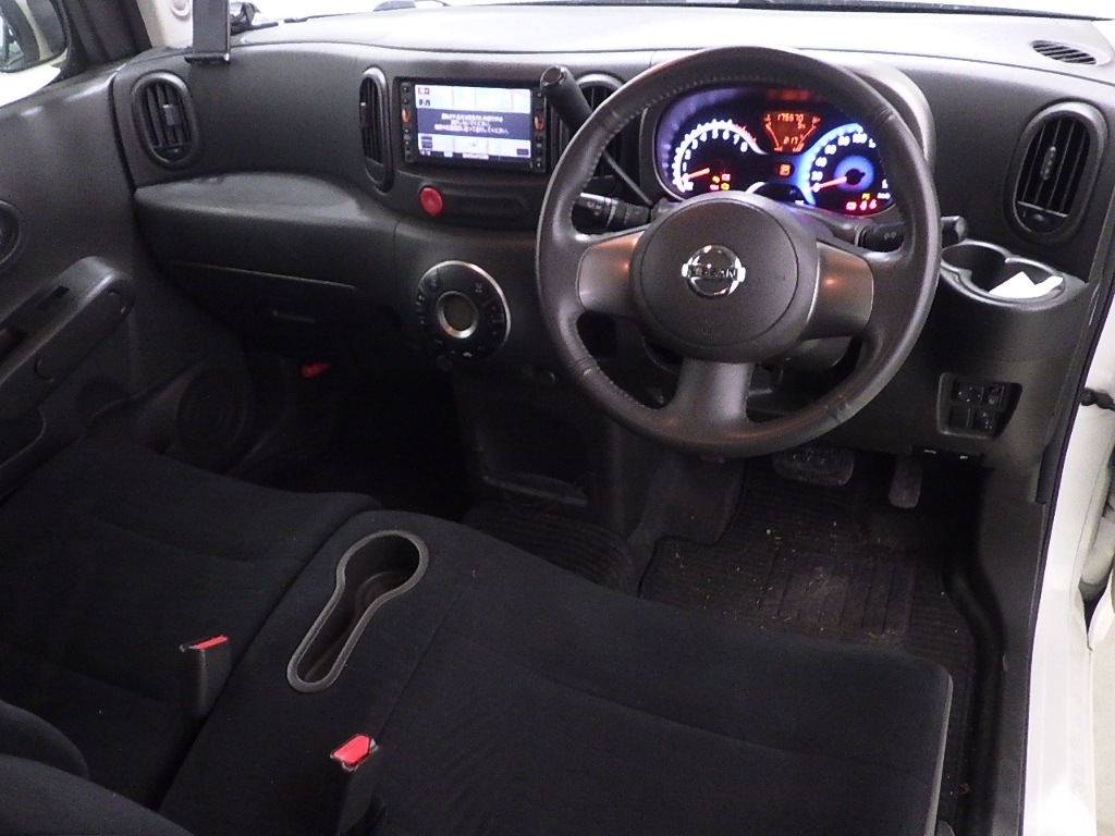 NISSAN CUBE