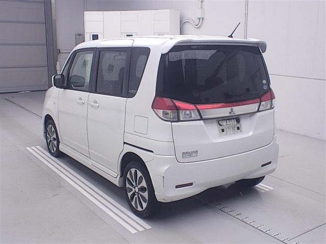 MITSUBISHI DELICA D:2