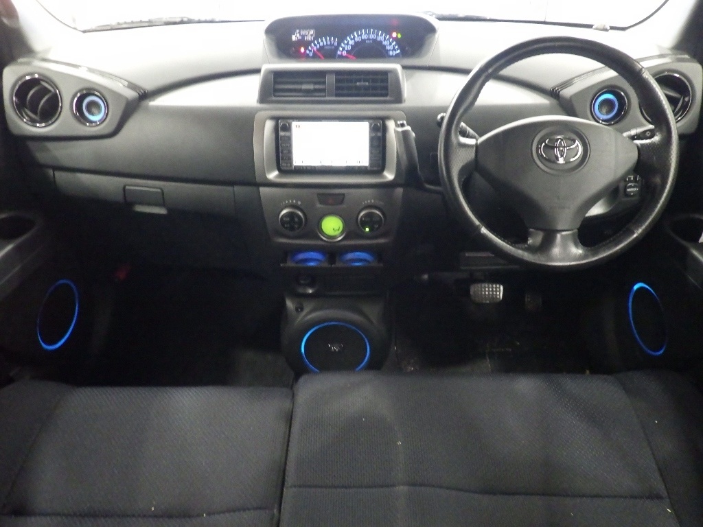 TOYOTA BB