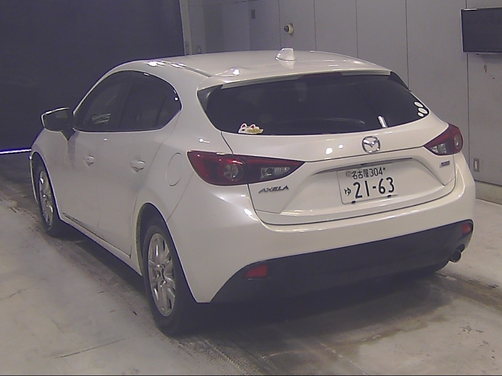 MAZDA AXELA