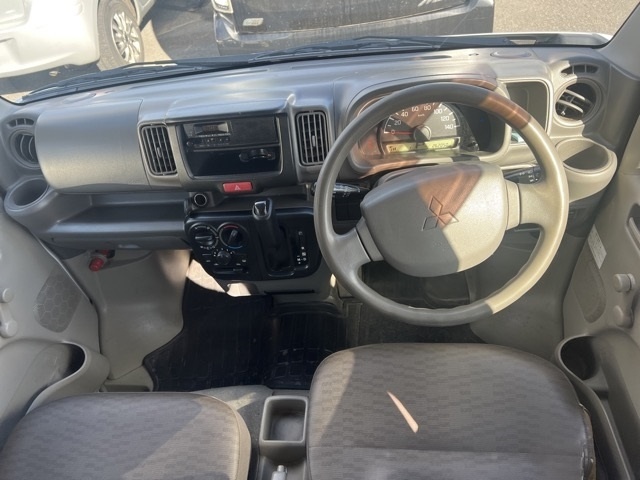 MITSUBISHI MINICAB