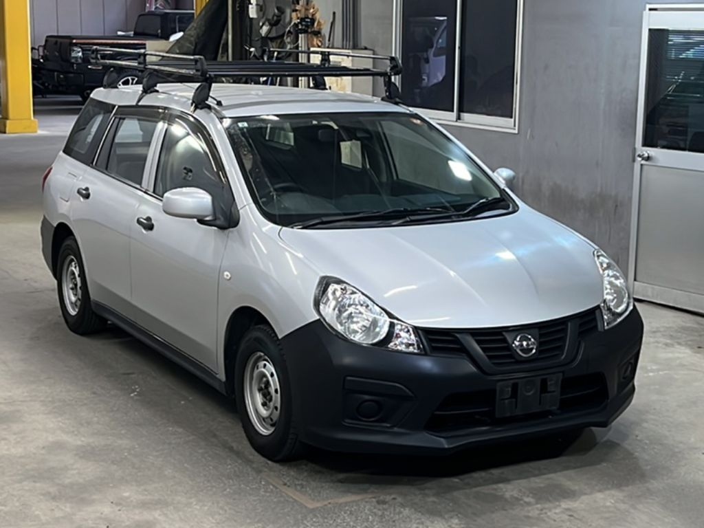 NISSAN AD