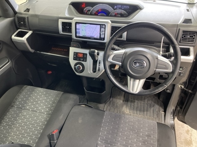 DAIHATSU WAKE