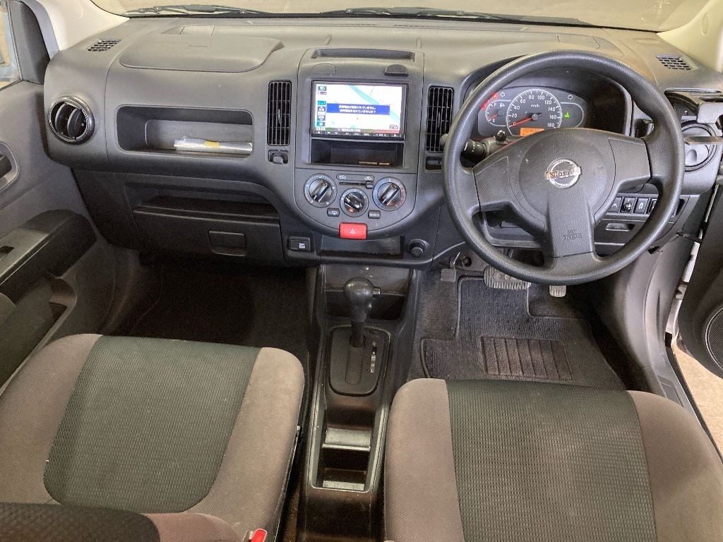 NISSAN AD