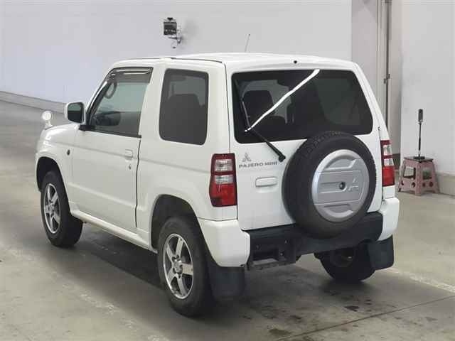 MITSUBISHI PAJERO MINI