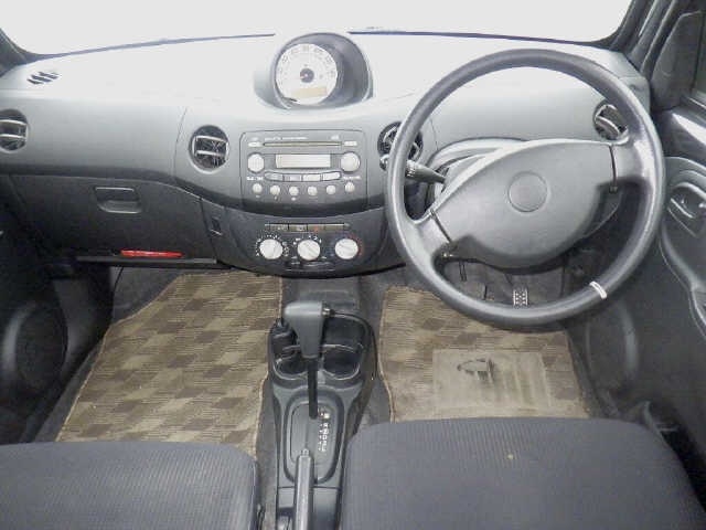 DAIHATSU ESSE