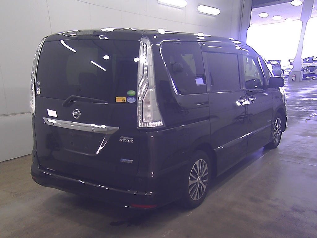 NISSAN SERENA