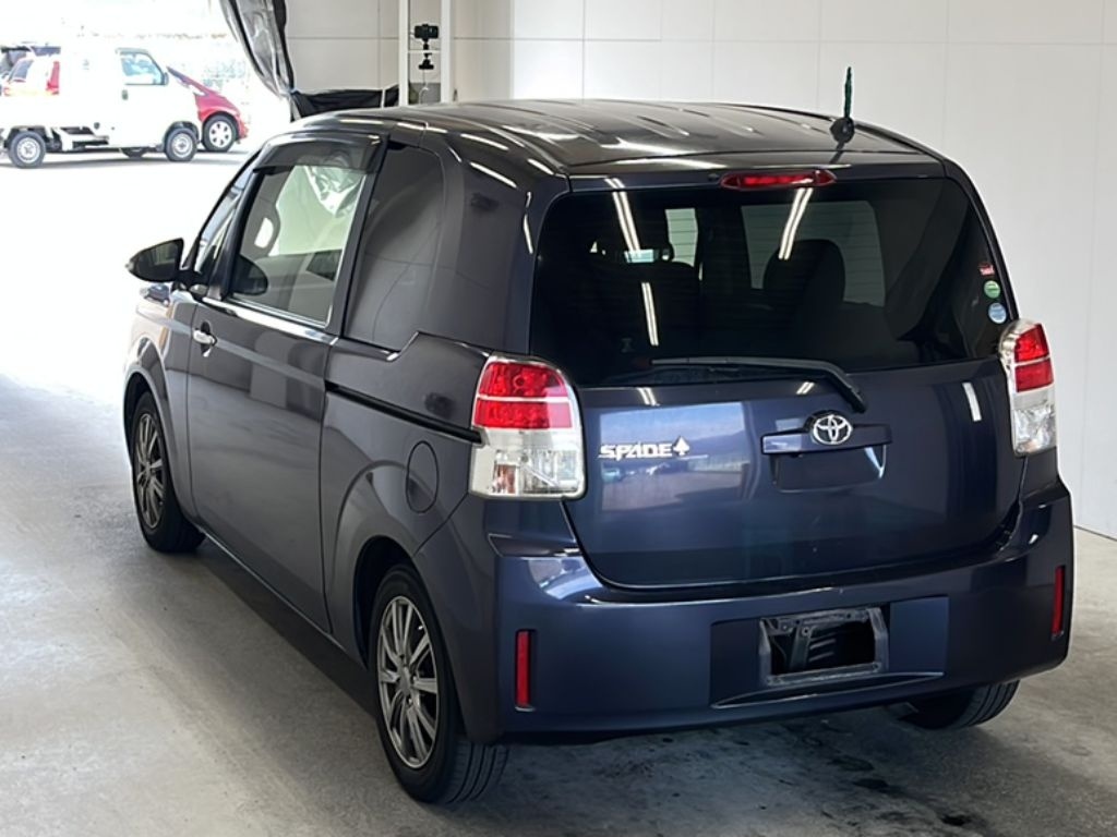 TOYOTA SPADE