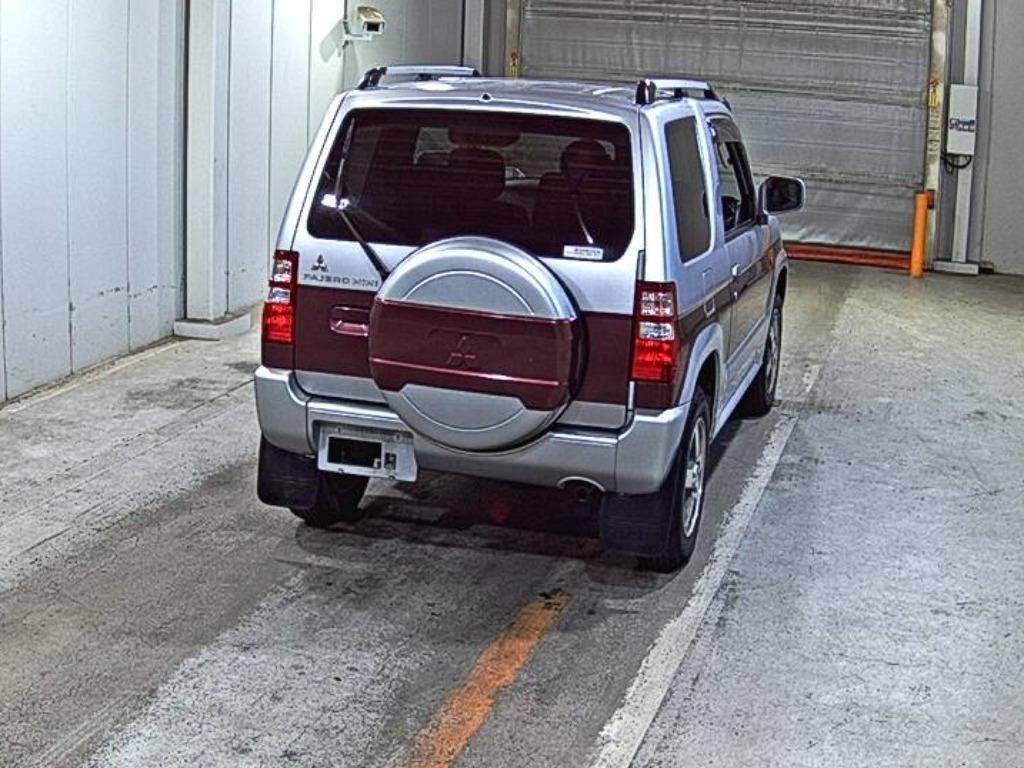 MITSUBISHI PAJERO MINI
