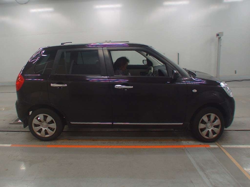 MAZDA VERISA
