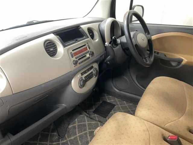 DAIHATSU MOVE LATTE
