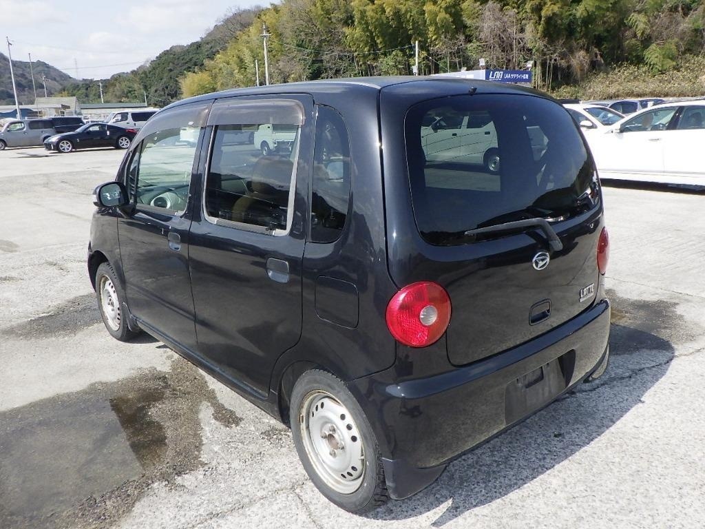 DAIHATSU MOVE LATTE