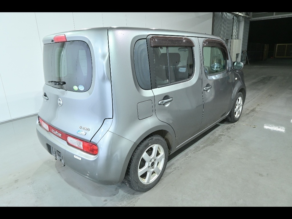 NISSAN CUBE