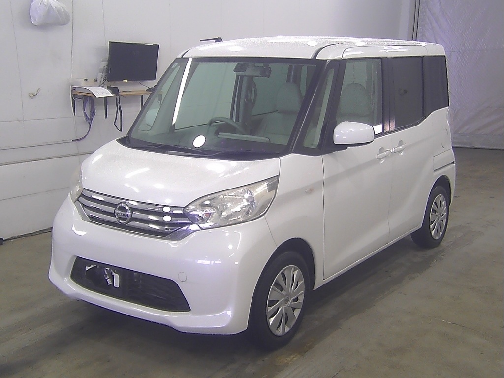 NISSAN DAYZ ROOX