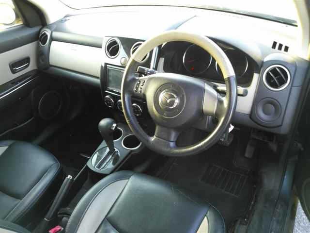 MAZDA VERISA