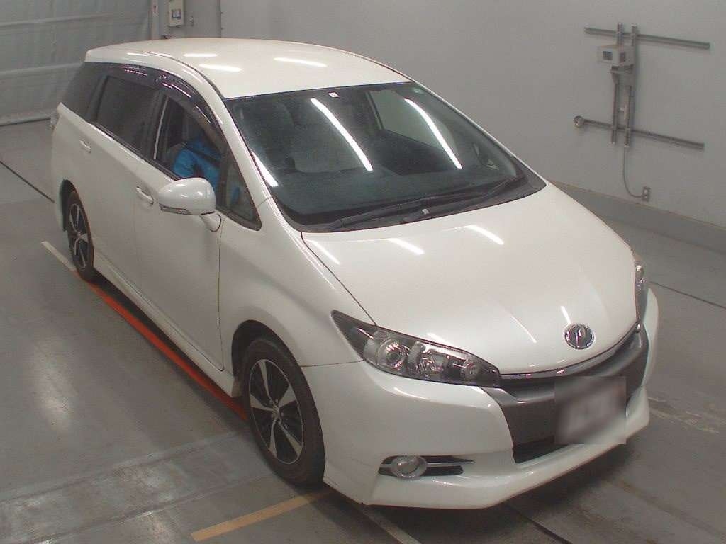 TOYOTA WISH