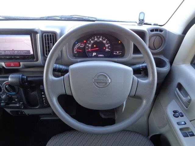 NISSAN NV100 CLIPPER