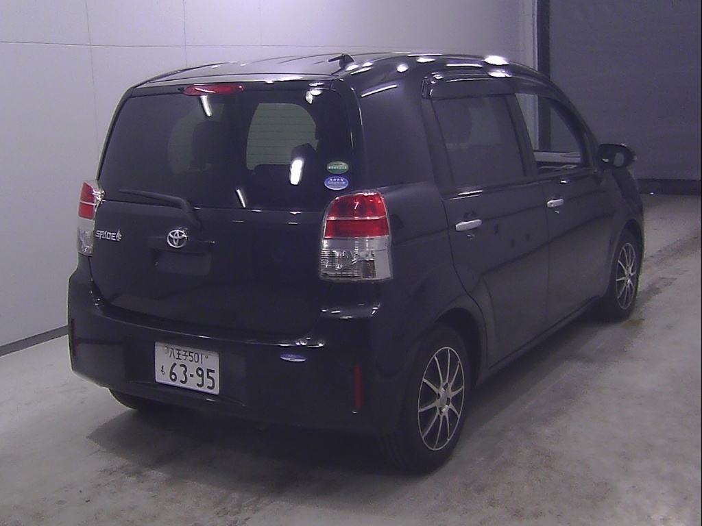 TOYOTA SPADE