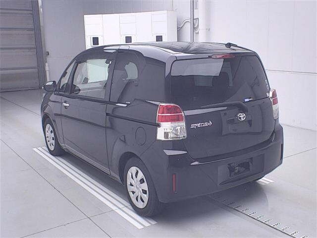 TOYOTA SPADE