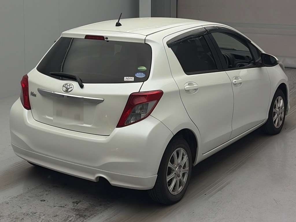 TOYOTA VITZ